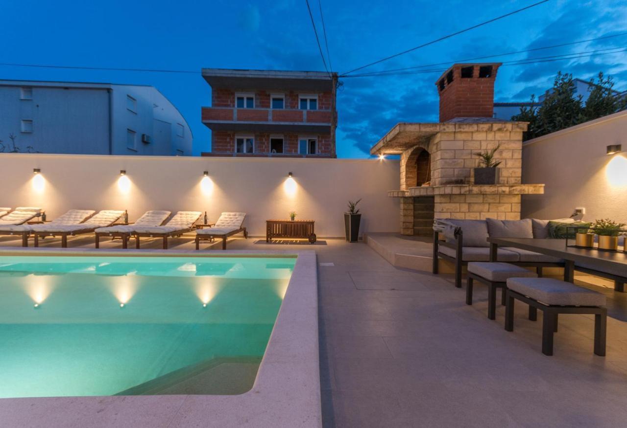 Apartment Jakov With A Pool 자다르 외부 사진