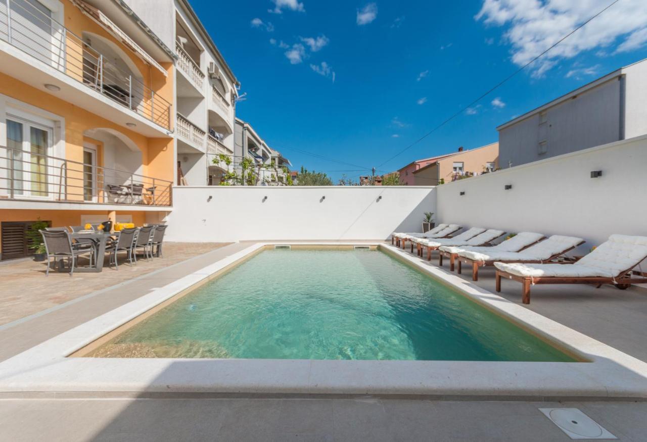 Apartment Jakov With A Pool 자다르 외부 사진